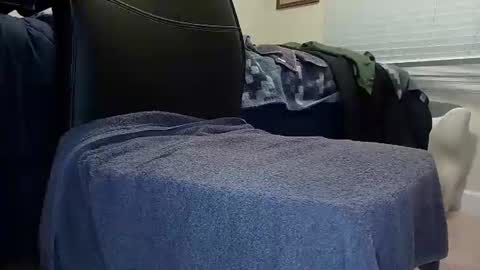 Thomas online show from November 3, 2025, 2:02 am