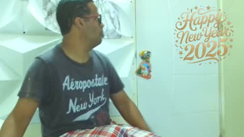 Antonio online show from January 1, 2025, 1:05 pm