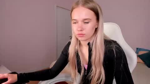 toni_pittmann online show from July 15, 2026, 1:11 am