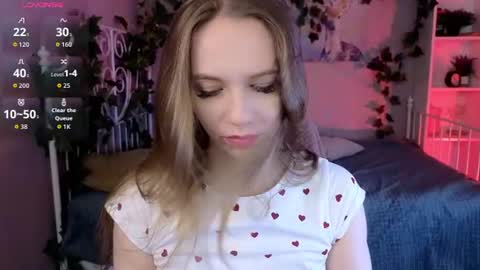 Snapshot of toni_ray chatting on June 16, 2026, 5:32 am Tony online show from June 16, 2026, 5:32 am