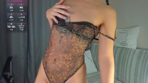 Snapshot of tony_hailey chatting on November 8, 2025, 6:51 pm Lisa online show from November 8, 2025, 6:51 pm