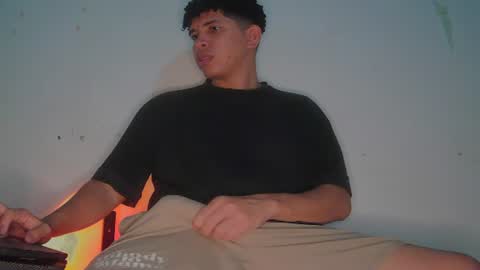 tony_marz online show from July 19, 2026, 5:33 am