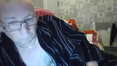 tonygibbson62 online show from December 13, 2024, 12:31 am