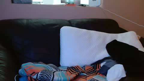 travis online show from February 16, 2025, 12:08 am