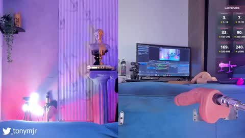 Snapshot of tonysears__ chatting on January 16, 2025, 11:37 pm Call me Tony Instagram - X - Tonymjr online show from January 16, 2025, 11:37 pm