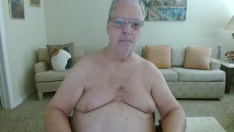 Snapshot of tonysview12000 chatting on October 4, 2025, 5:55 pm tonysview12000 online show from October 4, 2025, 5:55 pm