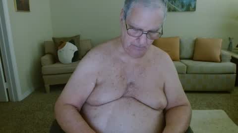 Snapshot of tonysview12000 chatting on October 8, 2025, 9:34 pm tonysview12000 online show from October 8, 2025, 9:34 pm