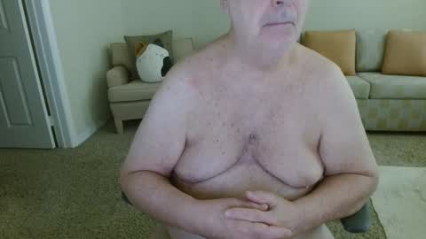 Snapshot of tonysview12000 chatting on December 19, 2025, 6:15 pm tonysview12000 online show from December 19, 2025, 6:15 pm