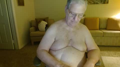 Snapshot of tonysview12000 chatting on January 11, 2026, 1:21 am tonysview12000 online show from January 11, 2026, 1:21 am