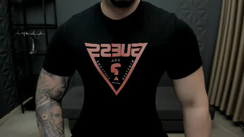 TonyWilcox online show from December 5, 2025, 6:33 am