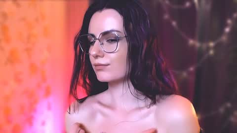 Snapshot of too_beautiful chatting on January 7, 2025, 9:46 pm Elizabeth online show from January 7, 2025, 9:46 pm