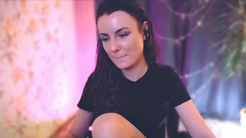 Snapshot of too_beautiful chatting on January 13, 2025, 2:18 am Elizabeth online show from January 13, 2025, 2:18 am