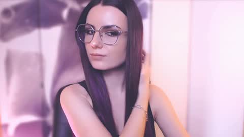 Snapshot of too_beautiful chatting on January 19, 2025, 6:10 pm Elizabeth online show from January 19, 2025, 6:10 pm