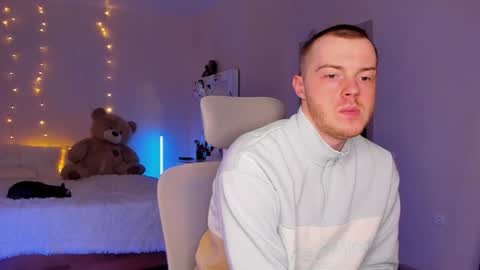 toohornyserj online show from December 10, 2024, 8:05 pm