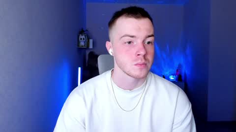 toohornyserj online show from January 31, 2025, 8:43 pm