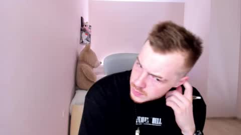 toohornyserj online show from March 11, 2025, 9:37 pm