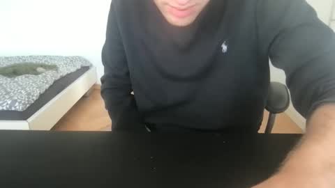 Max online show from September 29, 2025, 3:06 pm