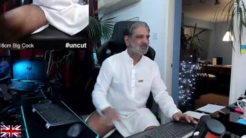 topalphaboss online show from November 29, 2025, 12:57 am