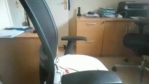 Topcat127 online show from November 7, 2025, 10:37 am