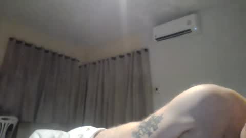 topfoxs30 online show from May 5, 2026, 7:00 pm