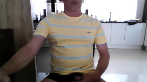Snapshot of topsecreton chatting on May 20, 2026, 8:20 am topsecreton online show from May 20, 2026, 8:20 am