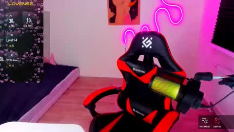 tora online show from December 1, 2025, 1:27 pm