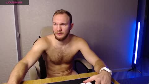 Snapshot of toress1 chatting on December 19, 2024, 8:23 am Glebaty online show from December 19, 2024, 8:23 am