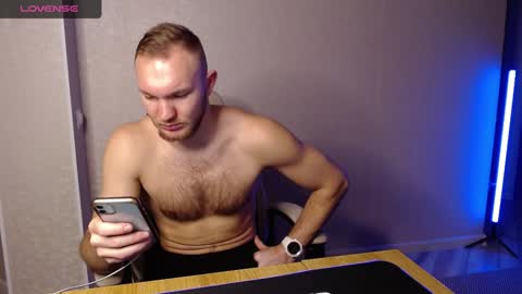 Snapshot of toress1 chatting on December 30, 2024, 3:47 am Glebaty online show from December 30, 2024, 3:47 am