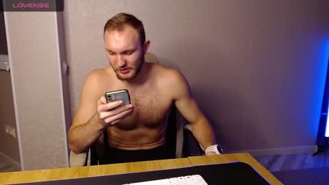 Snapshot of toress1 chatting on January 22, 2025, 6:20 pm Glebaty online show from January 22, 2025, 6:20 pm