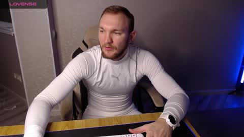 Snapshot of toress1 chatting on January 29, 2025, 5:51 am Glebaty online show from January 29, 2025, 5:51 am