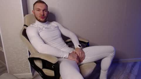 Snapshot of toress1 chatting on February 19, 2025, 5:38 am Glebaty online show from February 19, 2025, 5:38 am