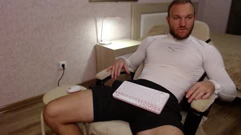 Snapshot of toress1 chatting on September 30, 2025, 2:55 pm Glebaty online show from September 30, 2025, 2:55 pm