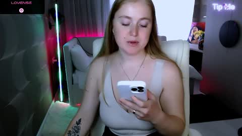 tori_blond online show from May 28, 2026, 5:49 am