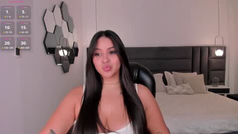 Tori Cross online show from January 18, 2025, 6:43 pm