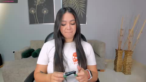 Tori Cross online show from January 21, 2025, 12:18 pm