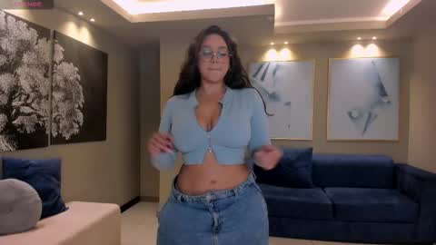 Tori Cross online show from September 21, 2025, 2:08 pm