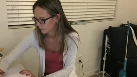 Tori Ryann online show from January 3, 2025, 8:43 am