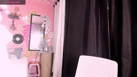 Snapshot of torispace chatting on March 1, 2025, 12:28 am ToriSpace online show from March 1, 2025, 12:28 am