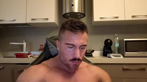 toro_arrapato online show from October 29, 2025, 1:35 pm