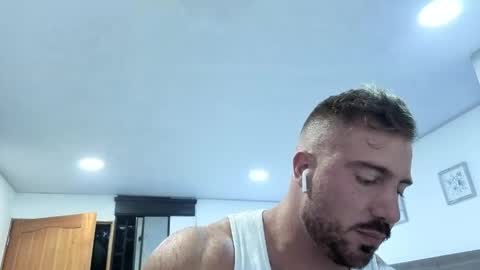 Snapshot of toro_arrapato chatting on March 26, 2026, 11:10 pm toro_arrapato online show from March 26, 2026, 11:10 pm