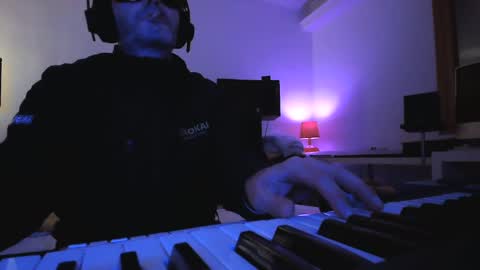 Snapshot of torosko chatting on January 7, 2025, 11:56 pm Torosko online show from January 7, 2025, 11:56 pm