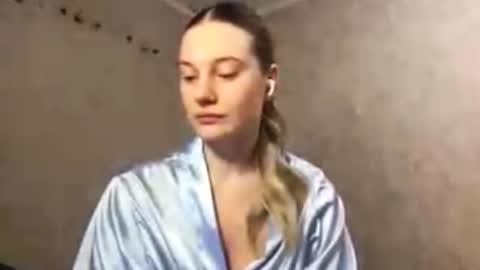 Snapshot of torydesmarias chatting on December 19, 2025, 8:43 am Anita online show from December 19, 2025, 8:43 am