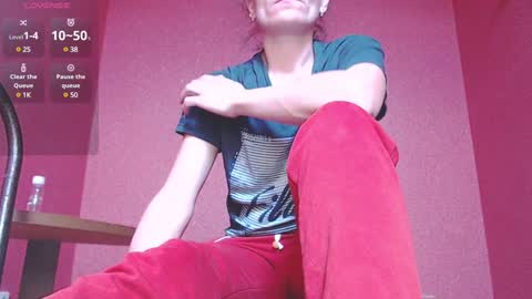 Snapshot of toryohsweety chatting on February 1, 2025, 7:36 am ToryOhSweety online show from February 1, 2025, 7:36 am