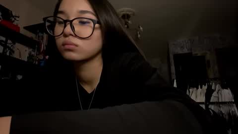 Julia online show from January 15, 2026, 11:04 am