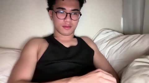 Snapshot of toshikaro0 chatting on December 27, 2024, 5:31 am Karo online show from December 27, 2024, 5:31 am