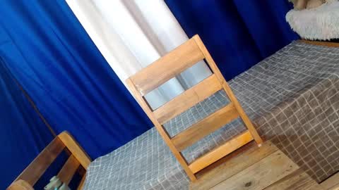 Toshiro online show from September 11, 2025, 2:44 am