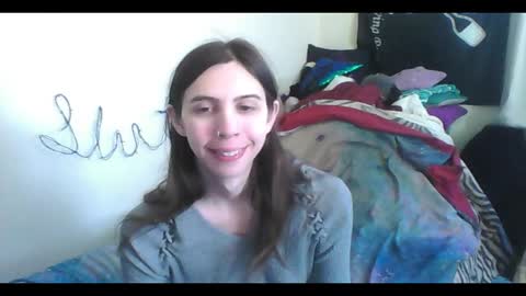 Luna online show from November 24, 2025, 6:40 pm