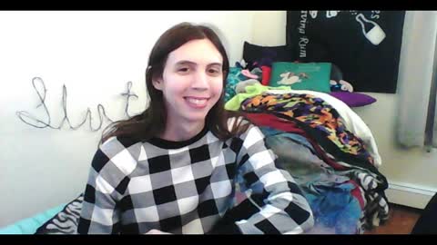Snapshot of totalfuckingadorable chatting on March 5, 2026, 3:13 am Luna online show from March 5, 2026, 3:13 am