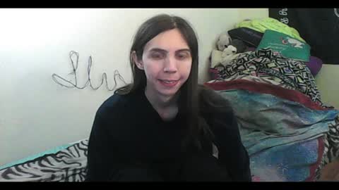 Snapshot of totalfuckingadorable chatting on April 7, 2026, 12:00 am Luna online show from April 7, 2026, 12:00 am