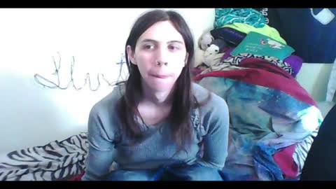 Snapshot of totalfuckingadorable chatting on April 8, 2026, 9:15 pm Luna online show from April 8, 2026, 9:15 pm